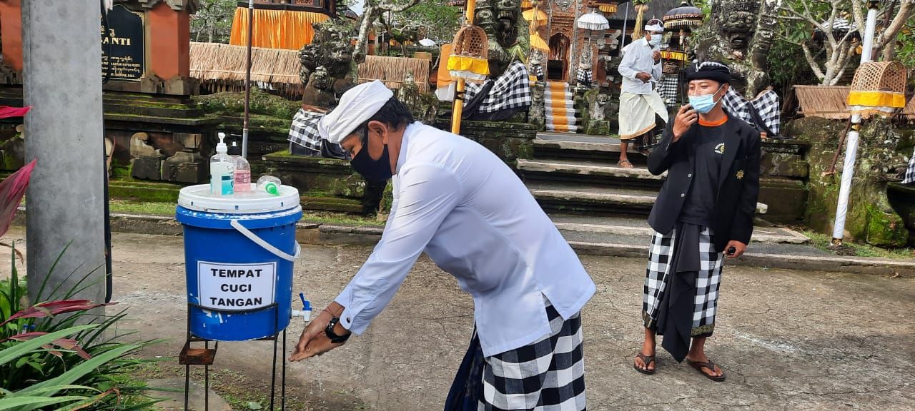 podiumnews.com-Tak Ingin Menambah Cluster, Pujawali Dadia Pura Santi Terapkan Prokes 