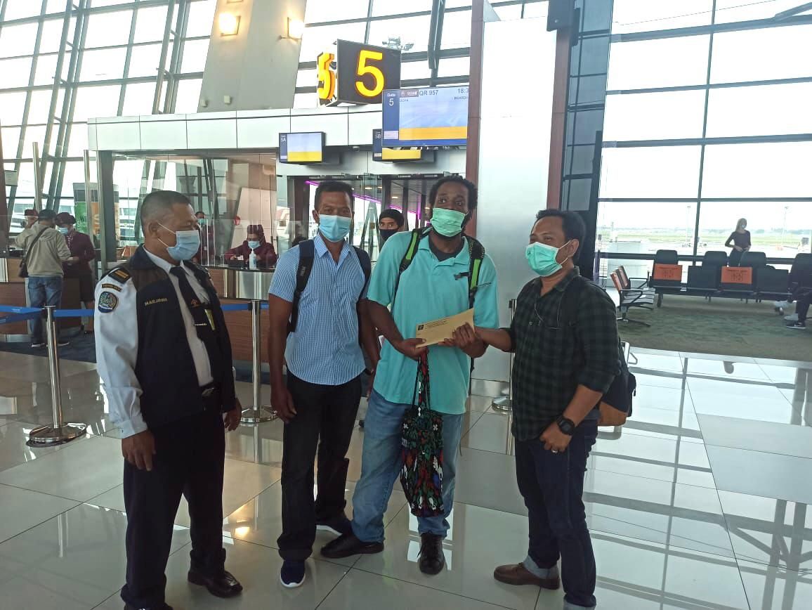 podiumnews.com-Imigrasi Denpasar Deportasi WN AS Mantan Napi Kasus Penganiayaan