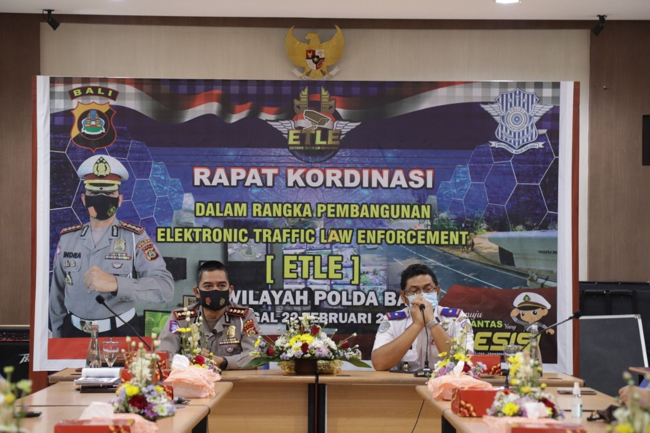 podiumnews.com-Polda Bali Akan Bangun Fasilitas Kamera Pengawas di Lokasi Rawan Kecelakaan