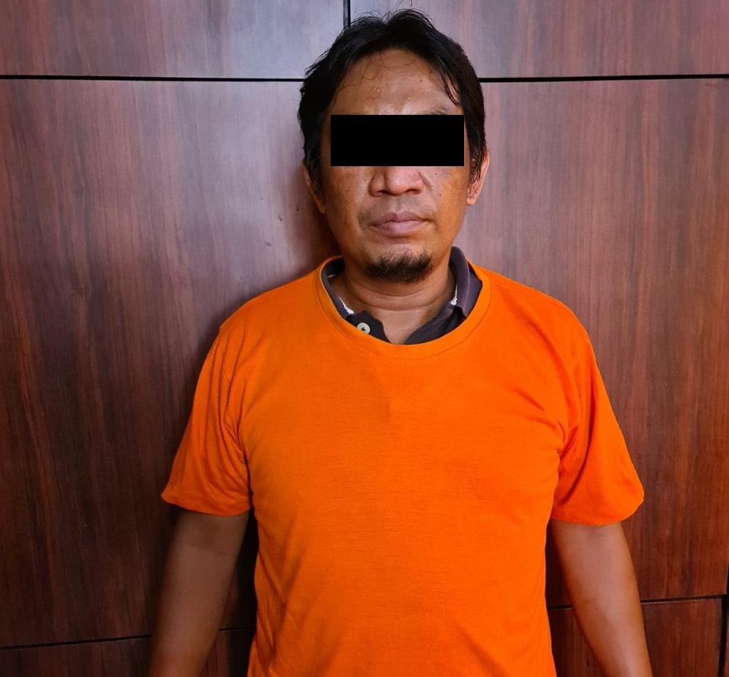 podiumnews.com-Modus Minta Donasi, Maling Ini Congkel Jendela Kamar Rumah Korban