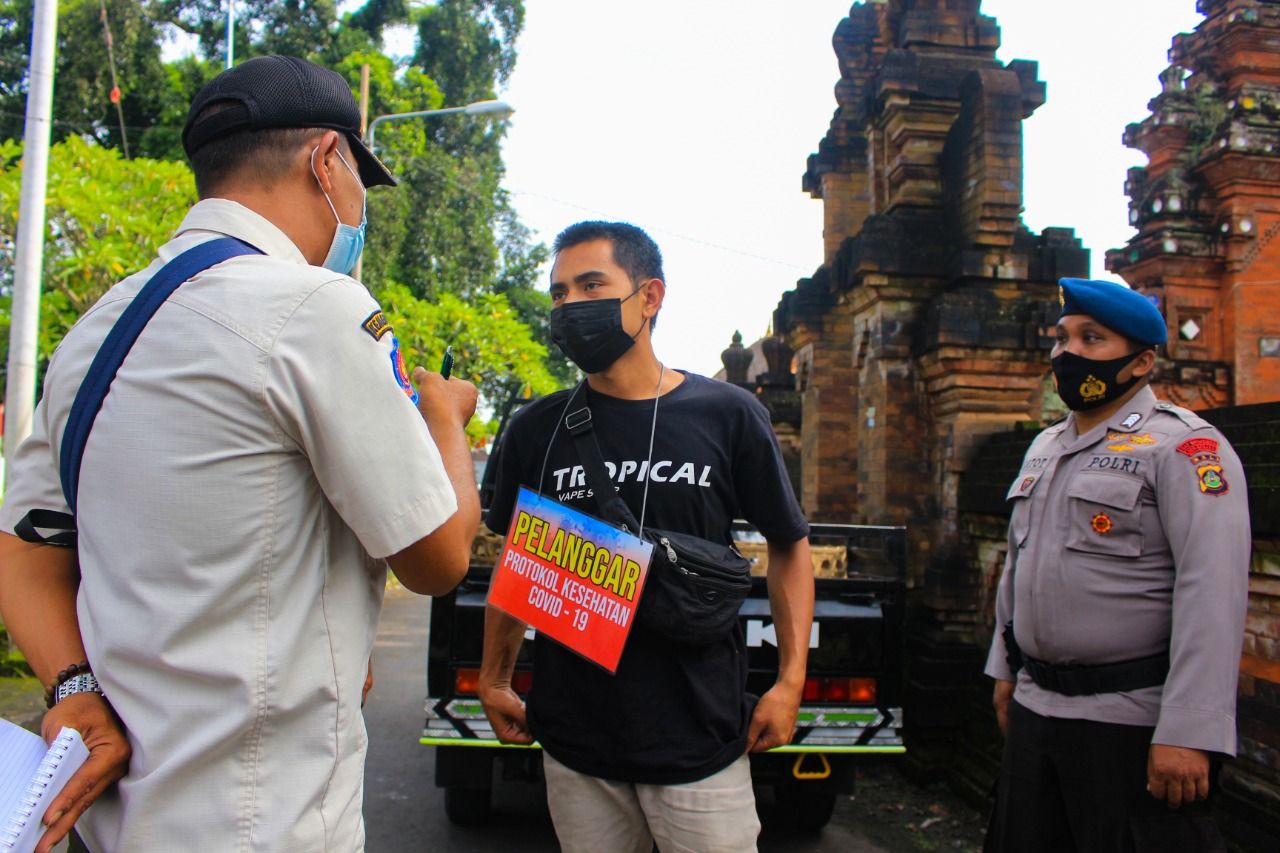 podiumnews.com-Tak Hanya Denda, Tim Pemburu Prokes Juga Akan Lakukan Ini Pada Pelanggar