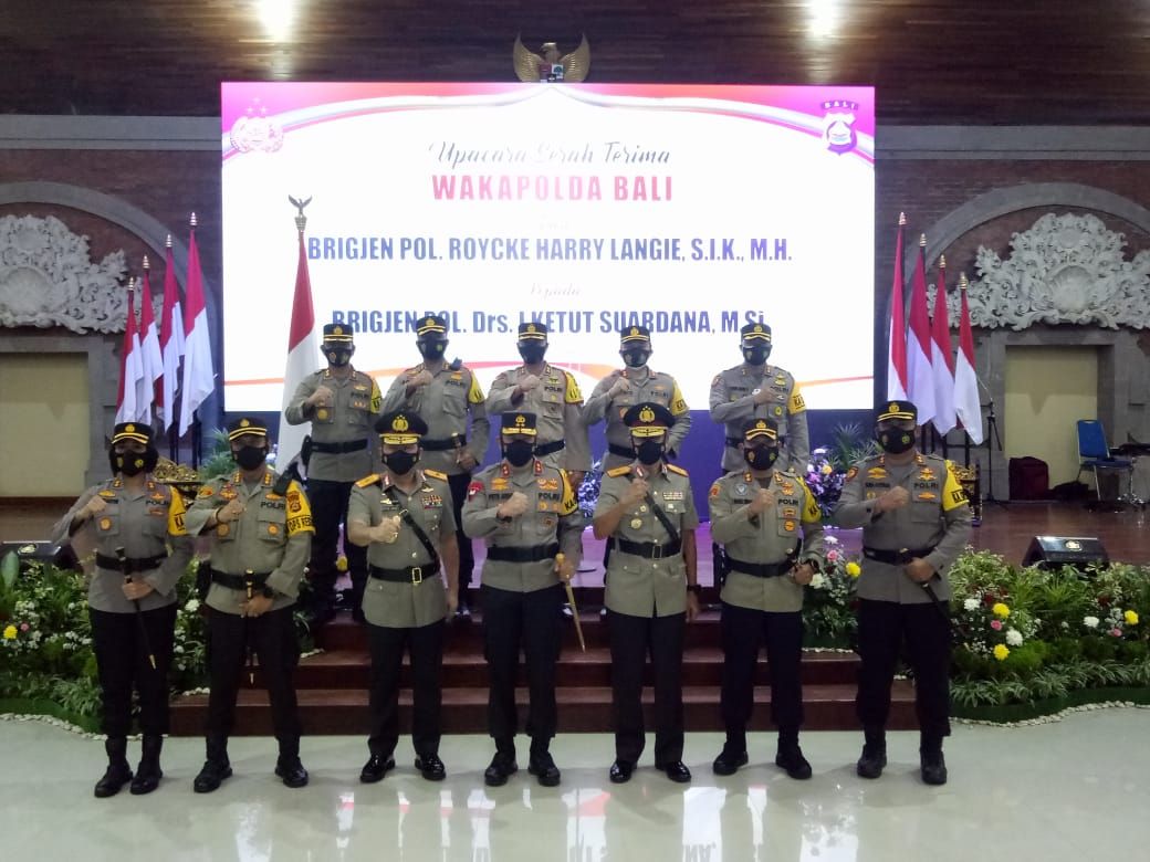 podiumnews.com-Polda Bali Gelar Sertijab Wakapolda Baru