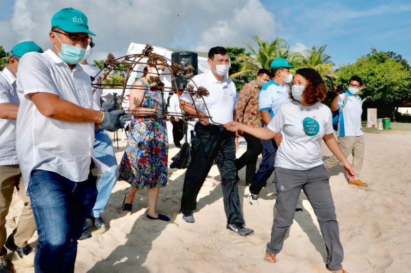podiumnews.com-Promosi Program PEN, Luhut Ajak Dubes Transplantasi Terumbu Karang