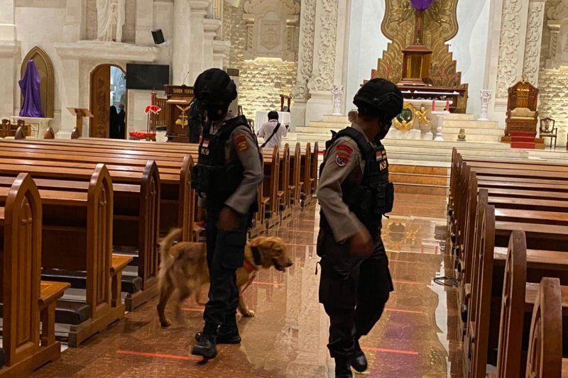 podiumnews.com-Pastor Gereja Katedral Denpasar Ajak Umat Tak Tanggapi Isu Provokatif