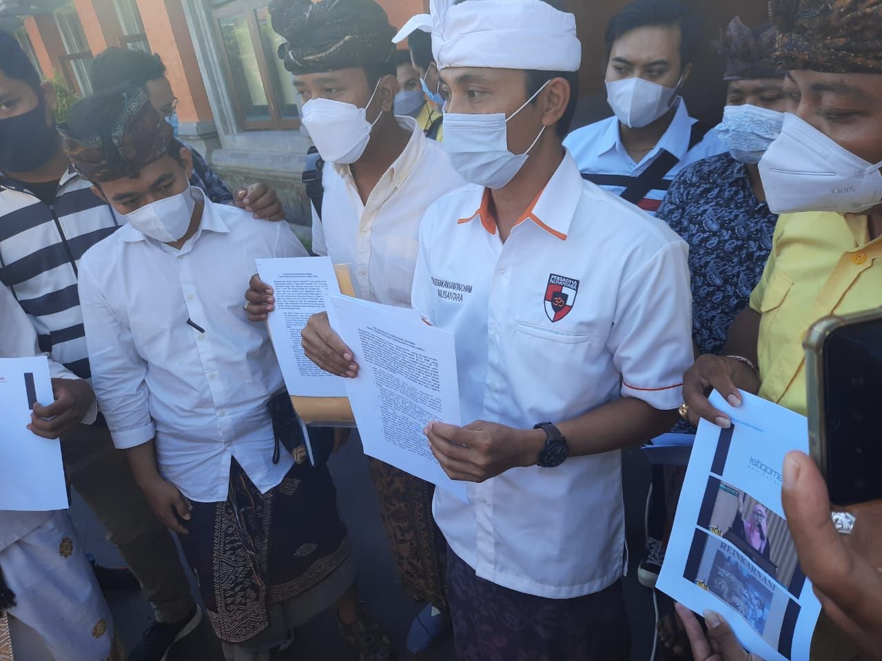 podiumnews.com-Polda Bali Akan Periksa Pelapor Terkait Kasus Penodaan Agama Desak Made Darmawati