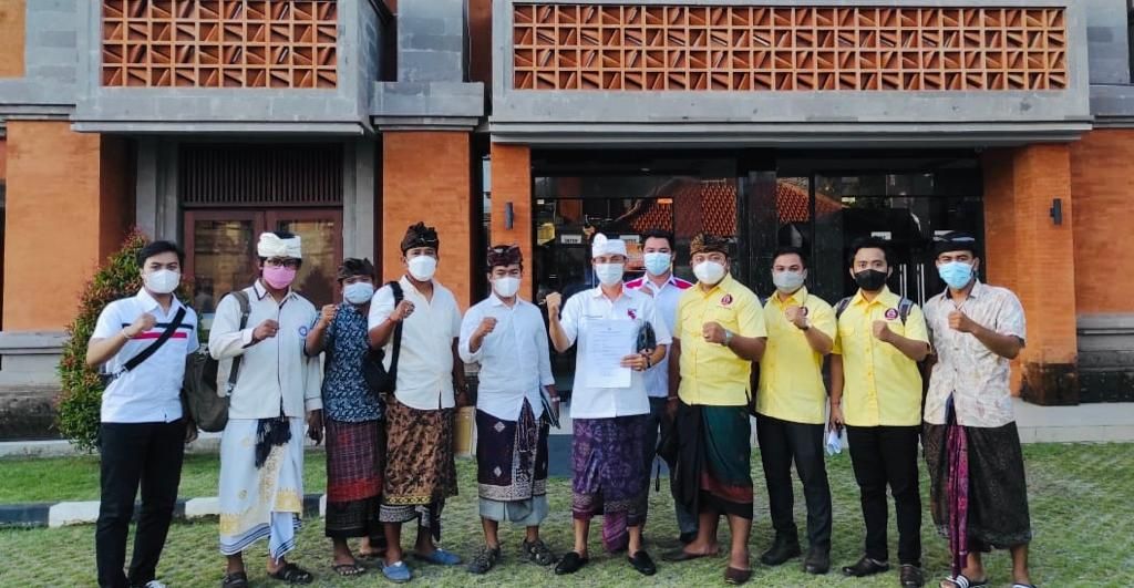 podiumnews.com-Tim Pelapor Kasus Penistaan Agama Desak Made Darmawati Diperiksa Polda Bali