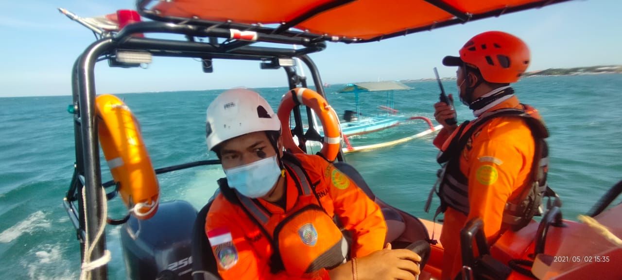 podiumnews.com-Mesin Mati di Perairan Nusa Dua, Tiga Nelayan Berhasil Dieselamatkan  