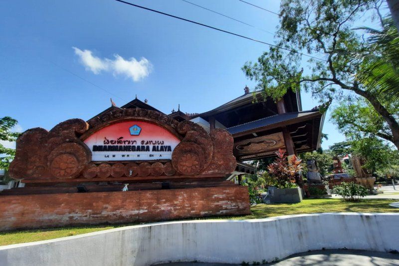 podiumnews.com-Kota Denpasar Raih Nilai Tertinggi Program "Gerakan Menuju 100 Smart City"