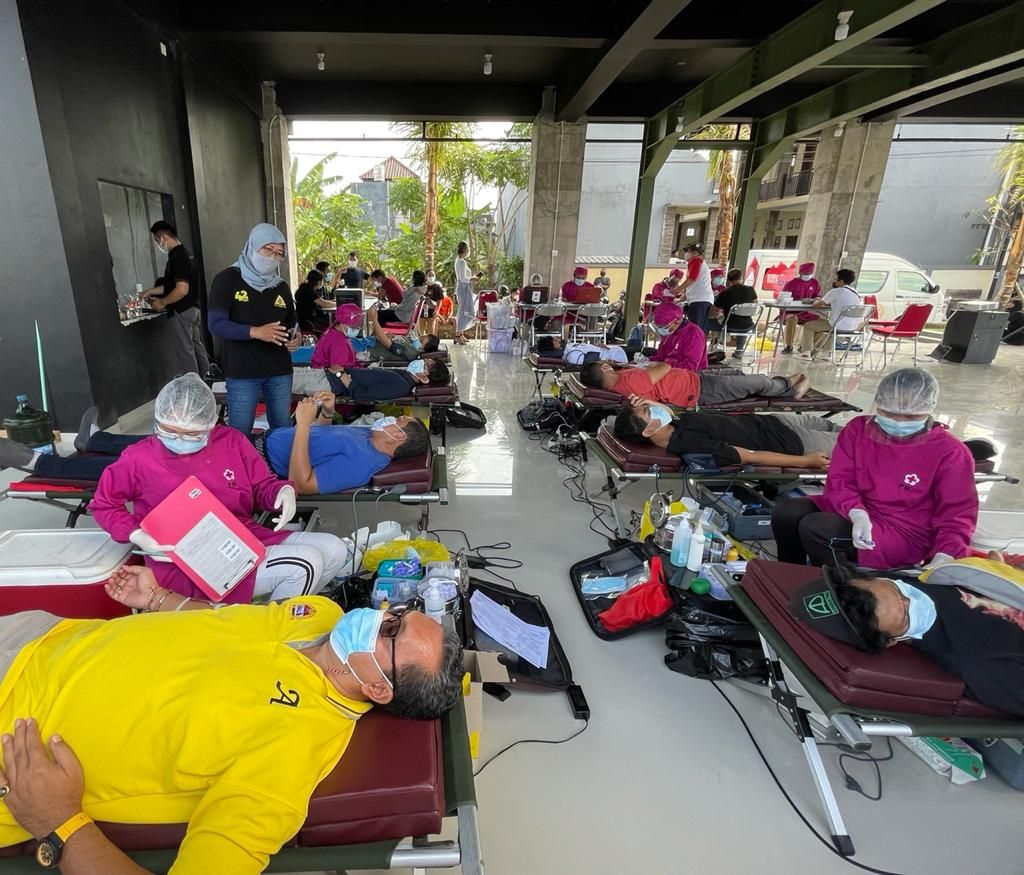 podiumnews.com-Bantu Stok Darah Saat Pandemi, Rumah KaKek Pasraman Satyam Eva Jayate Gelar Donor Darah