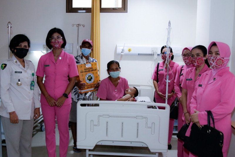 podiumnews.com-Polda Bali Laksanakan Operasi Bibir Sumbing Gratis Belasan Anak