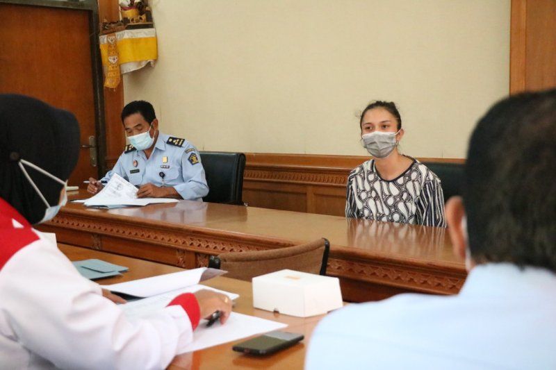 podiumnews.com-Dua WNA di Bali Ajukan Permohonan Jadi Warga Indonesia