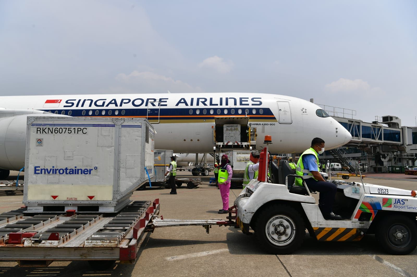 podiumnews.com-705 Ribu Dosis Vaksin AstraZeneca Kembali Tiba di Indonesia