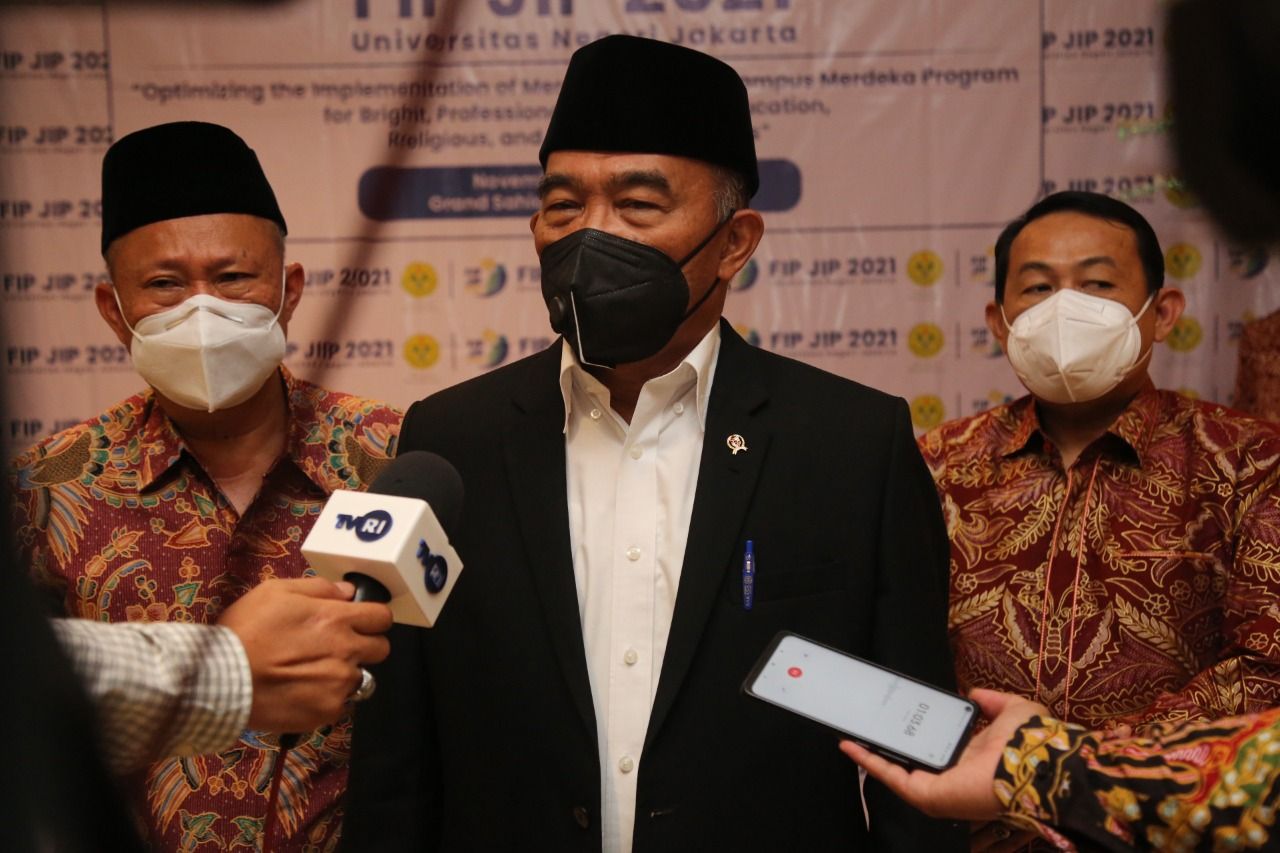 podiumnews.com-Mengelola Perguruan Tinggi Butuh Ketekunan