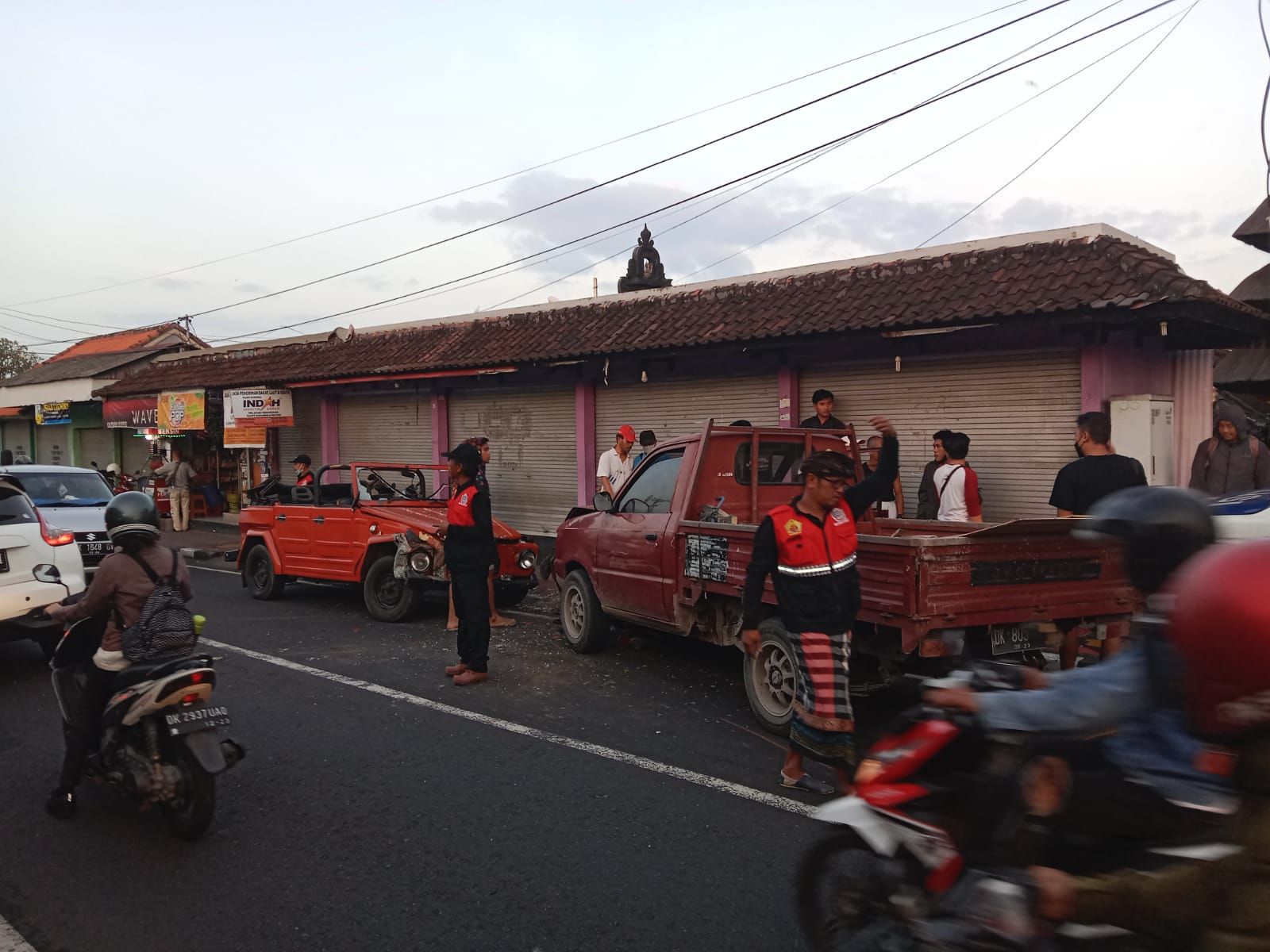 podiumnews.com-Kecelakaan Beruntun Sebabkan Kerugian Rp 15 Juta 