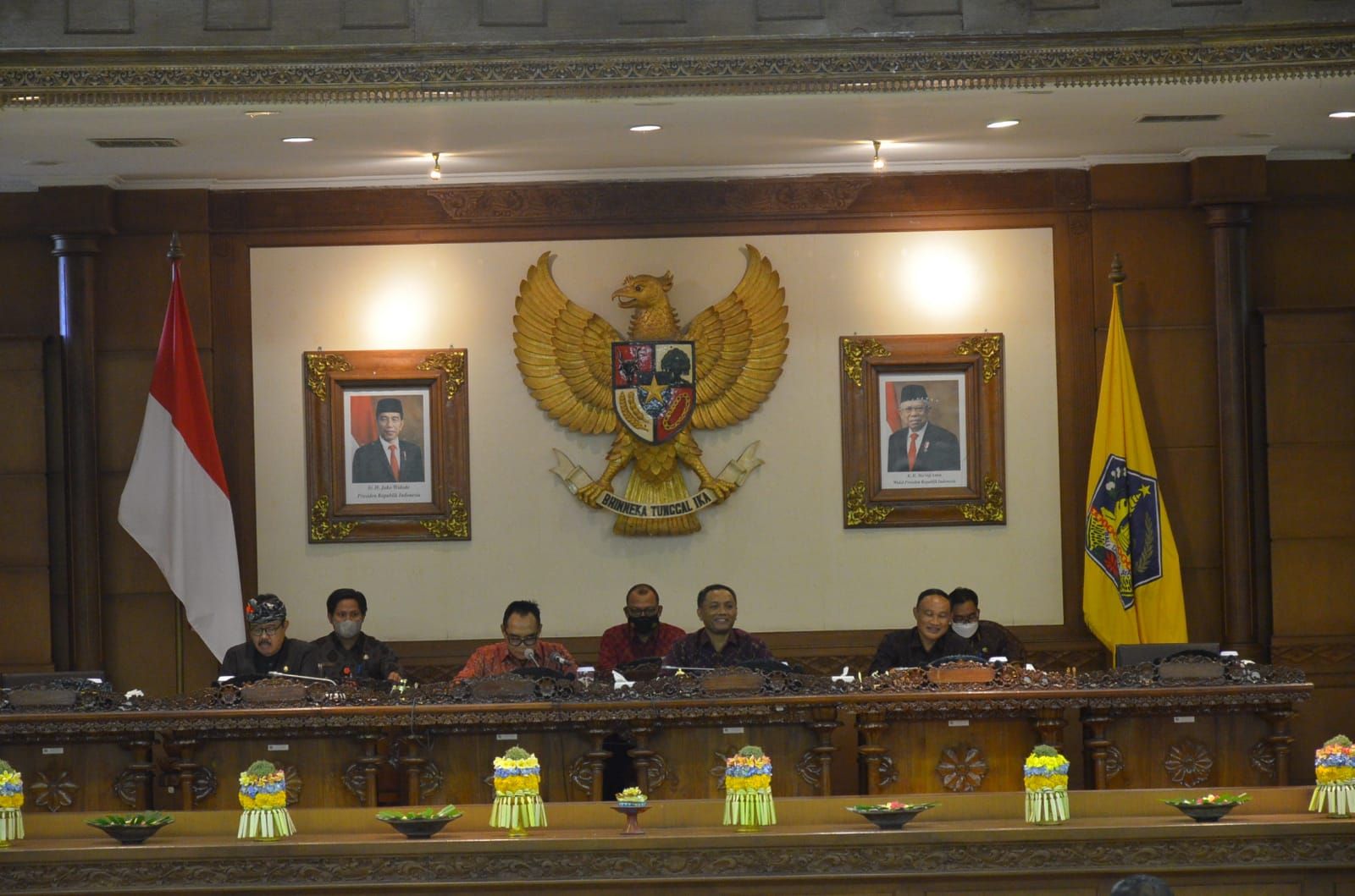 podiumnews.com-DPRD Bali dan Gubernur Sama-sama Usulkan Raperda Inisiatif