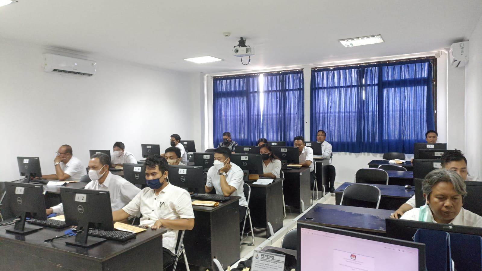 podiumnews.com-KPU Denpasar Laksanakan Tes Tertulis Pembentukan Badan Adhoc PPS