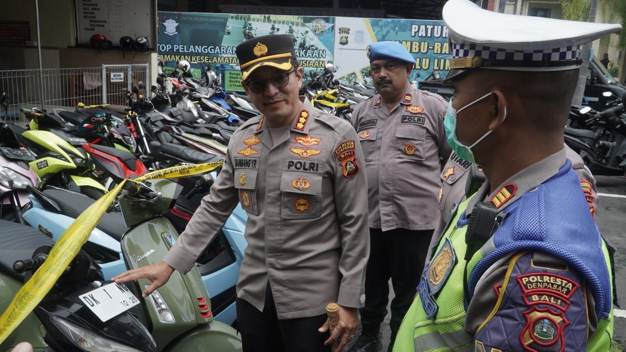 podiumnews.com-Polresta Gencar Tertibkan Turis Pakai Nopol Palsu