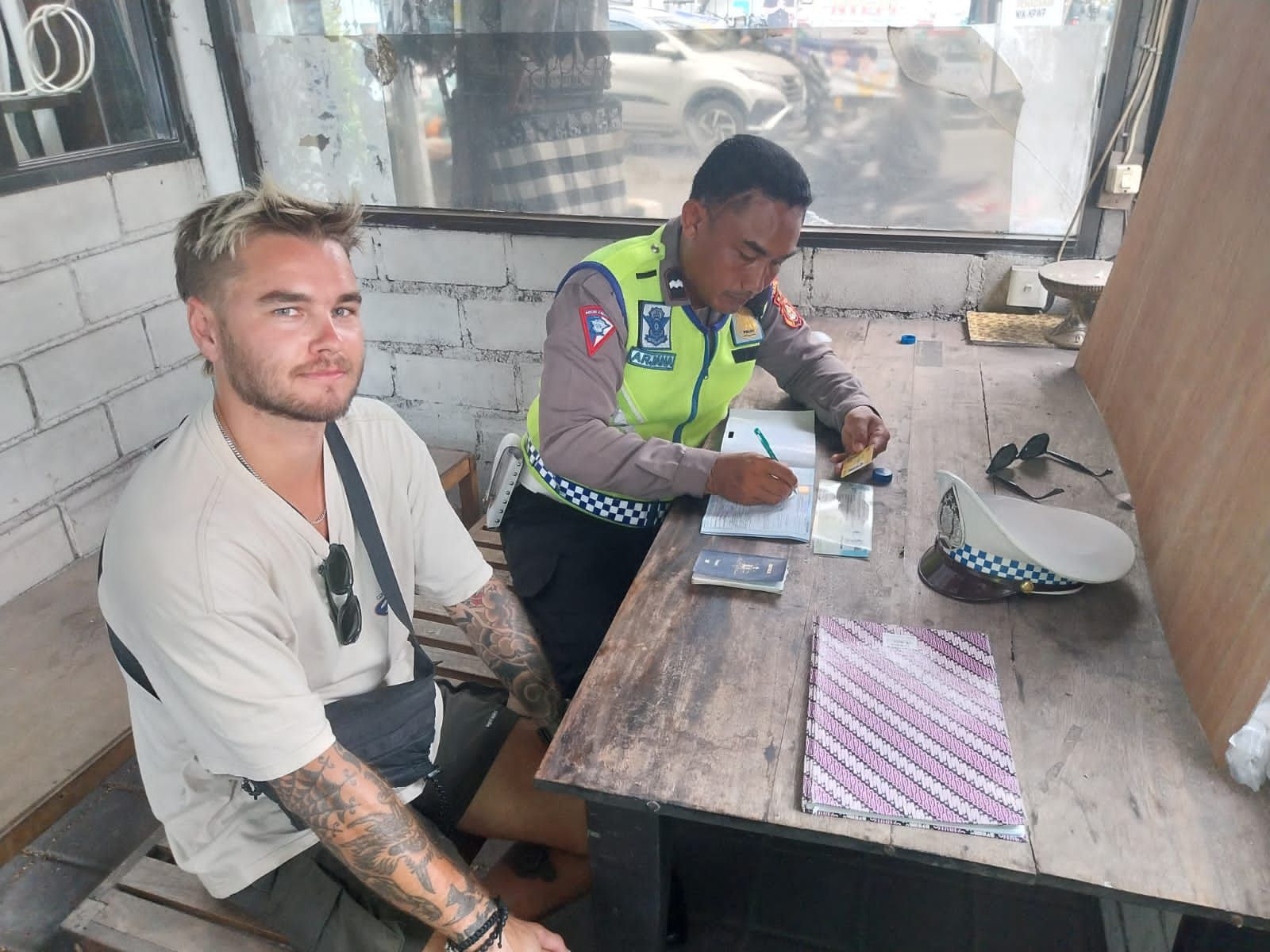 podiumnews.com-Turis Asing Banyak Bermotor Tanpa Helm