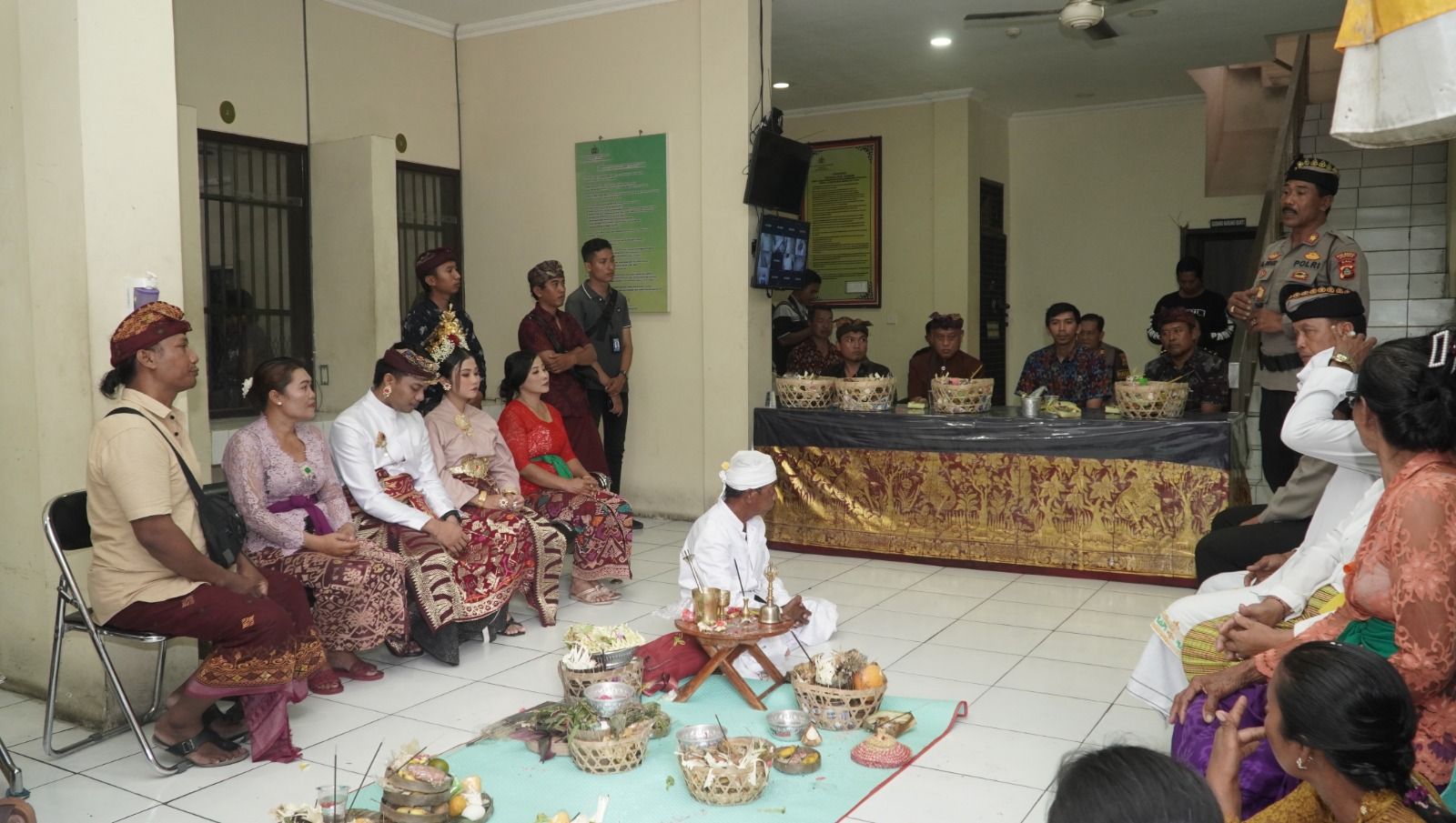 podiumnews.com-Tersangka Narkoba Menikah di Sel Tahanan Polisi