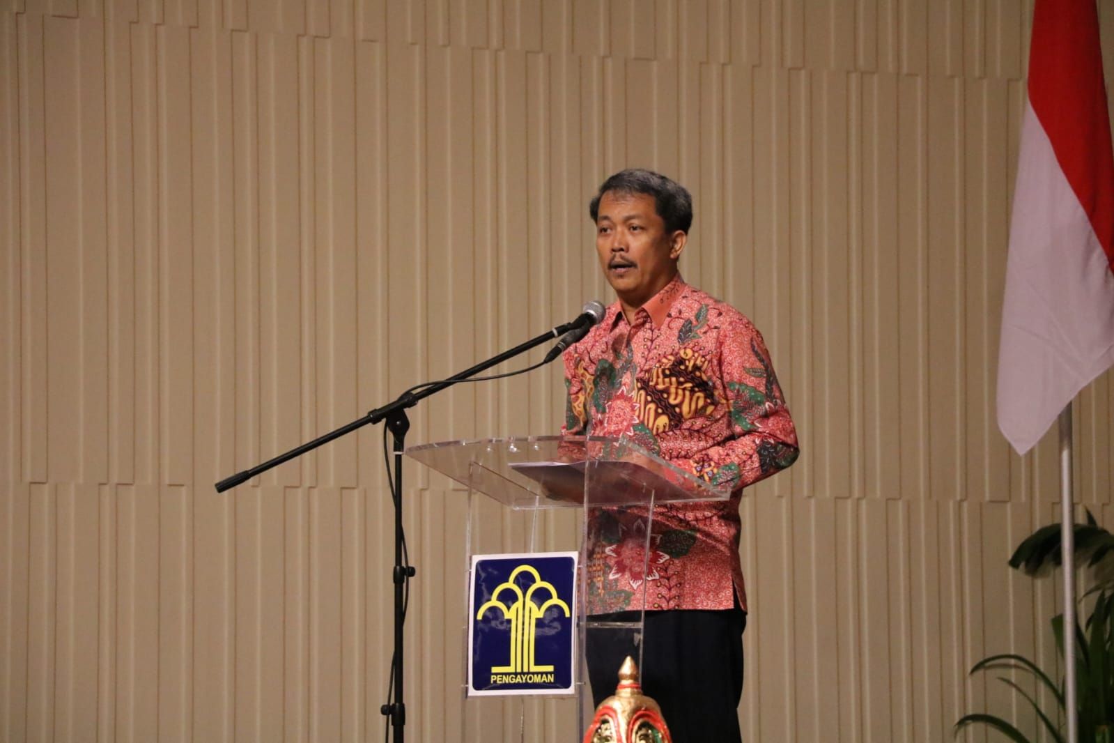 podiumnews.com-Akun Notaris Bakal Ditutup jika Tak Terapkan PMPJ