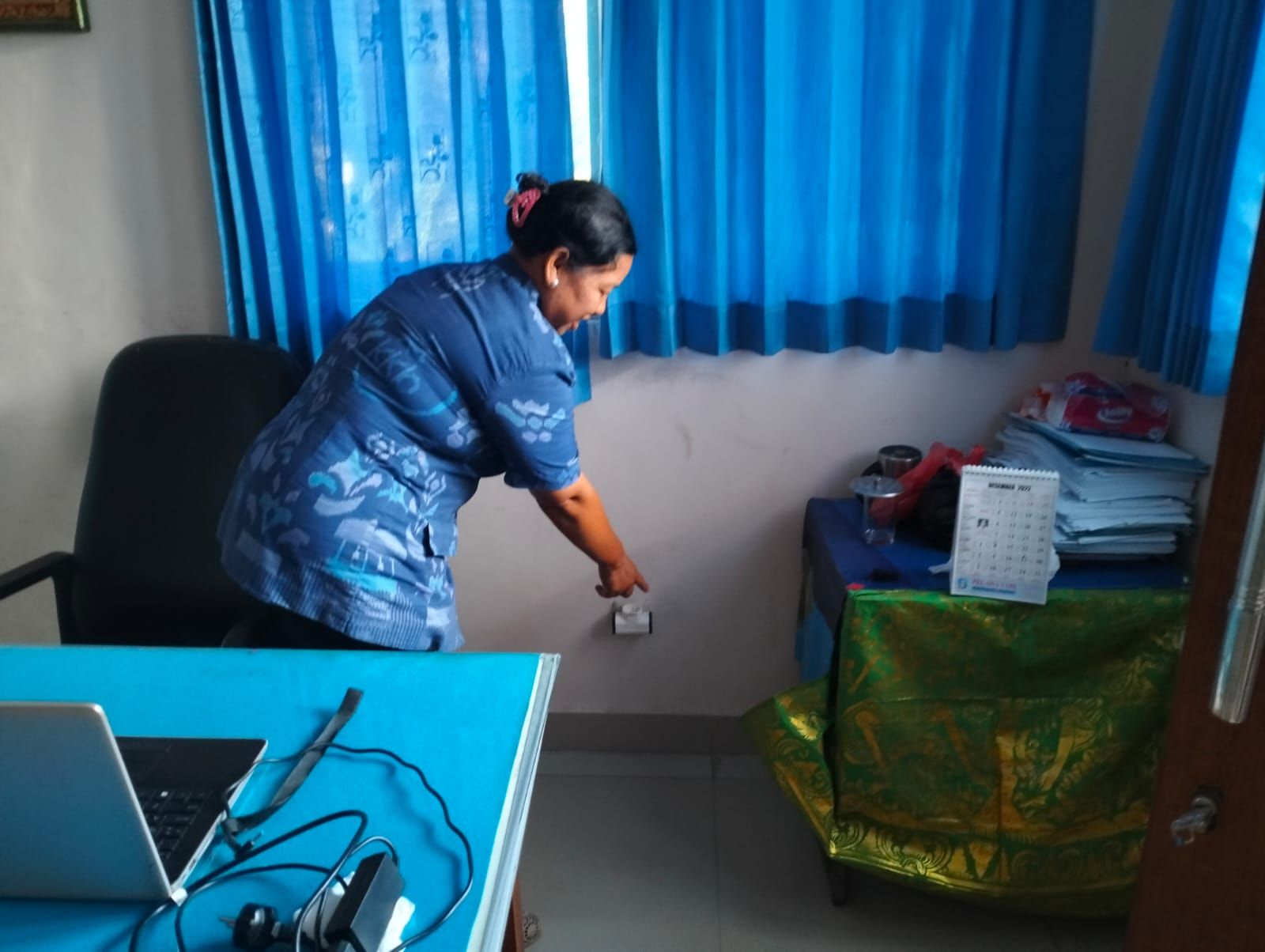 podiumnews.com-Pegawai BKKBN Bali Tewas di Ruang Kerja