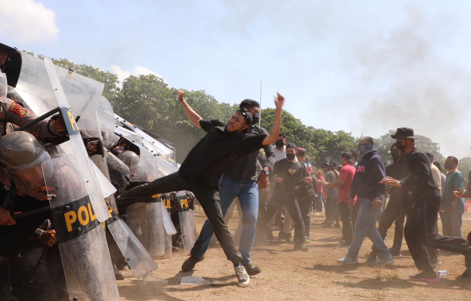 podiumnews.com-Polda Bali Latihan Sispamkota pada Pemilu