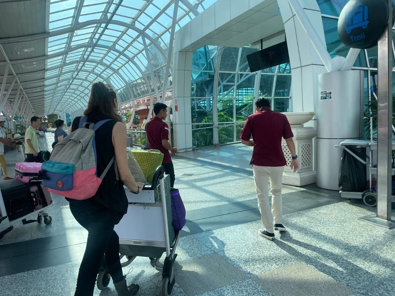 podiumnews.com-Bebas dari Rutan, Cewek Rusia Dideportasi 