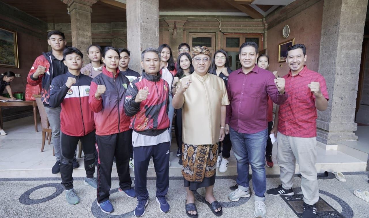 podiumnews.com-Ketua FORKI Putu Parwata Tingkatkan Prestasi Atlet Karate di Badung