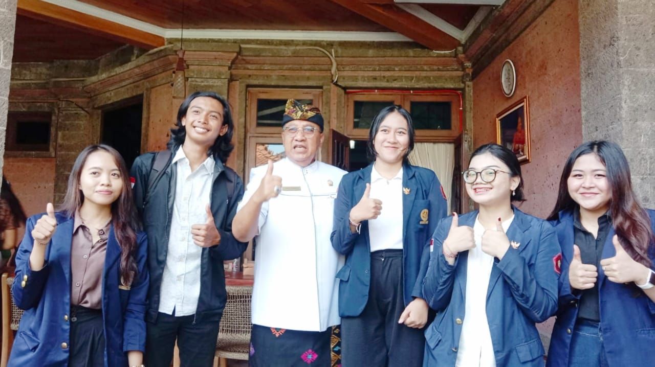 podiumnews.com-Ketua DPRD Putu Parwata Fasilitasi Kegiatan Mahasiswa LMFH Unud