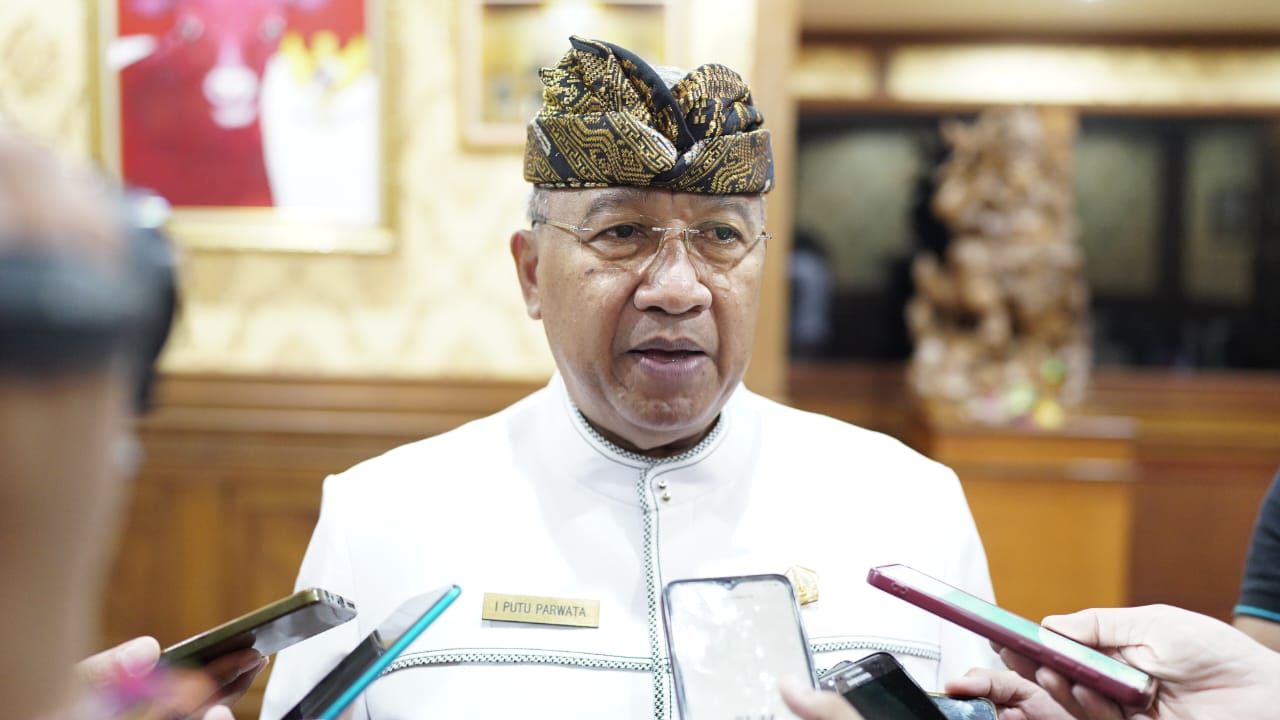 podiumnews.com-Ketua DPRD Badung Putu Parwata Berikan Subsidi Suku Bunga Pastikan UMKM Badung Naik Kelas