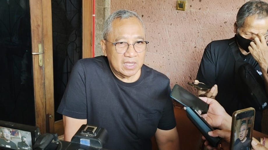 podiumnews.com-Ketua DPR Putu Parwata Minta Masyarakat Tenang Tanggapi Kelangkaan Gas Melon di Badung
