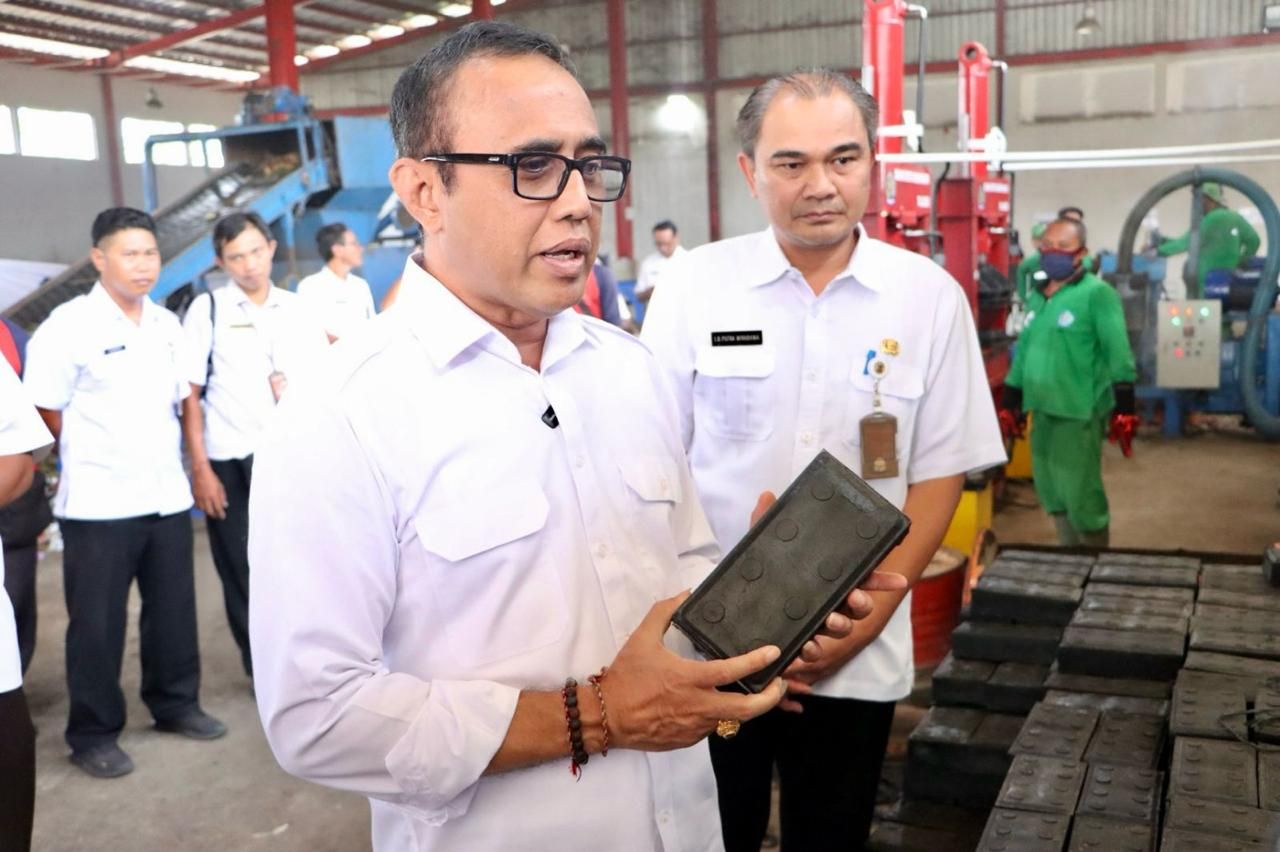 podiumnews.com-Pemkot Denpasar Optimalkan Pengelolaan Sampah Terpadu