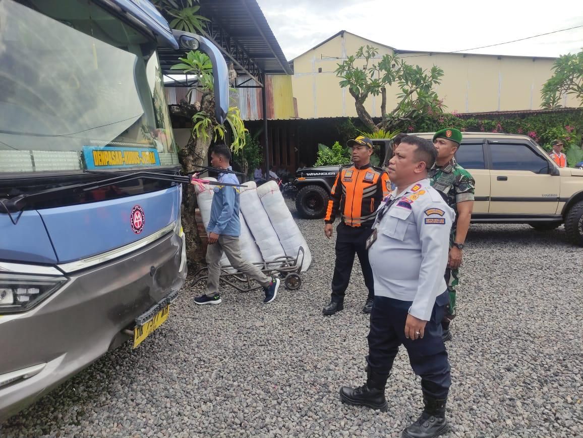 podiumnews.com-Dishub Denpasar Lakukan Inspeksi Angkutan Lebaran