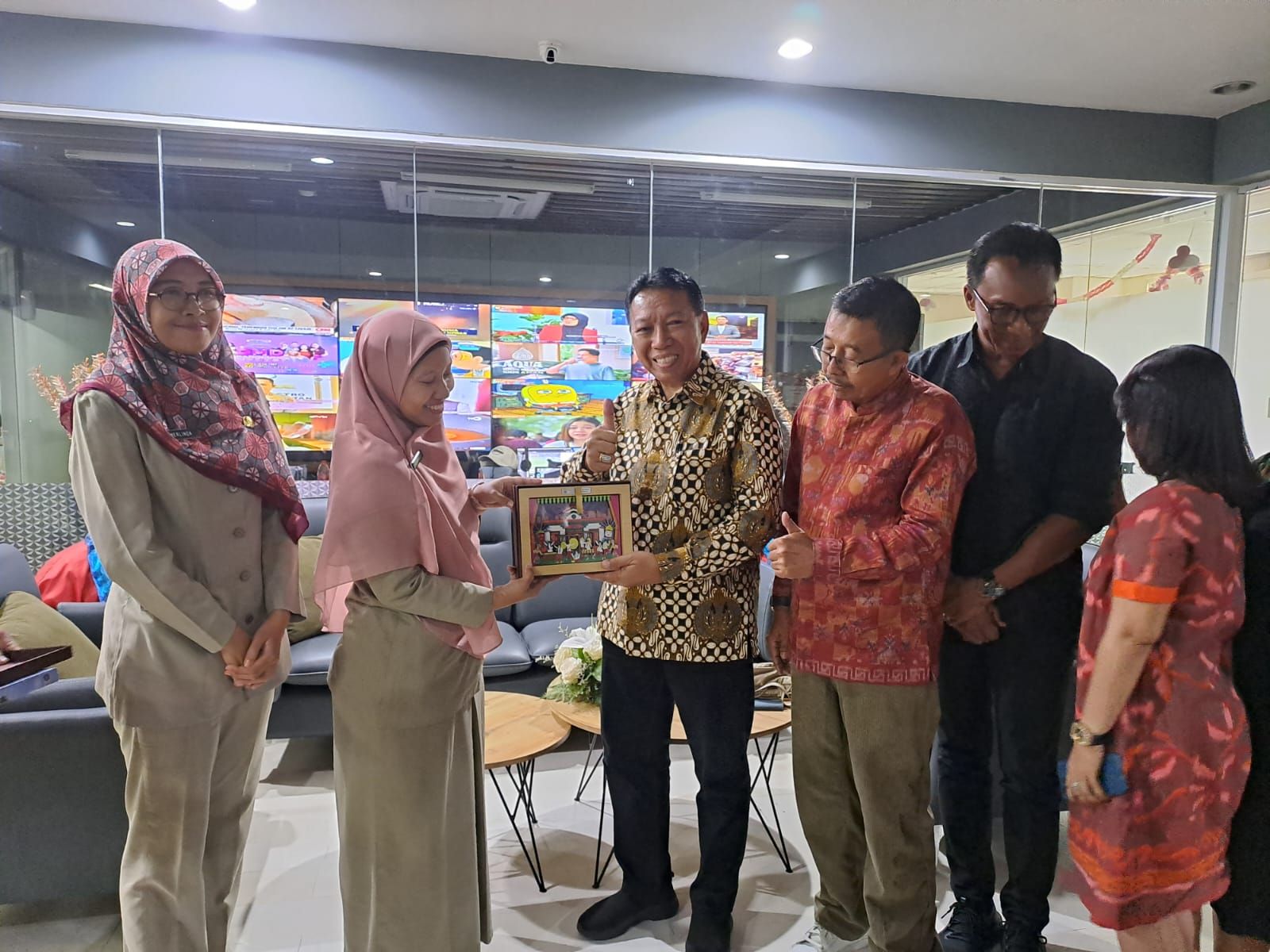 podiumnews.com-Videotron Efektif Branding Program Pemerintah