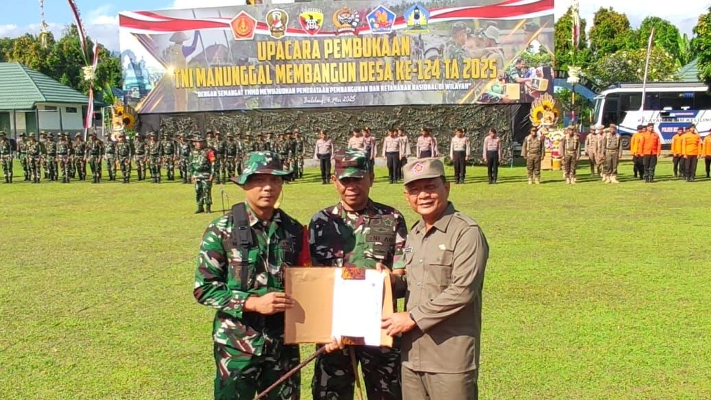 podiumnews.com-TMMD ke-124 Digelar di Buleleng, Bupati Soroti Perlindungan Mangga Depeha