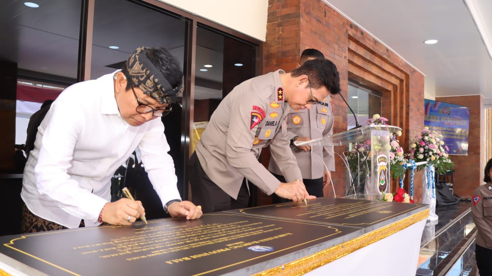 Tampil Baru, Kapolda Bali Resmikan Gedung Polresta Denpasar
