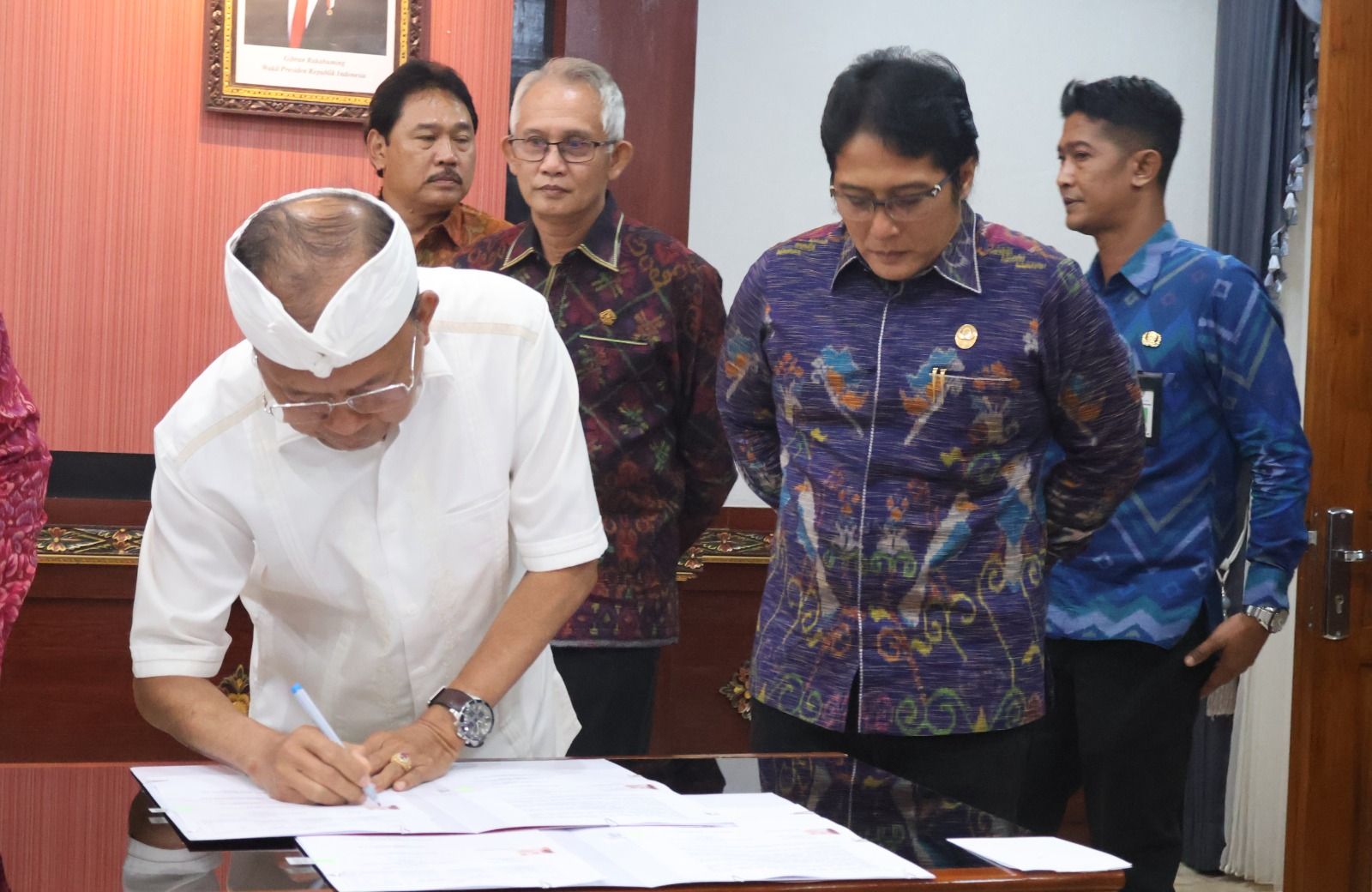 podiumnews.com-Kalau TPA Suwung Tak Ditutup, Pejabat Bali Bisa Masuk Penjara