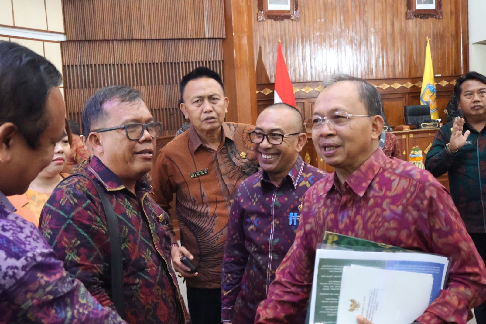 podiumnews.com-Raperda Bale Kerta Adhyaksa, Gubernur Bali Sepakat Perkuat Koordinasi dan Harmonisasi