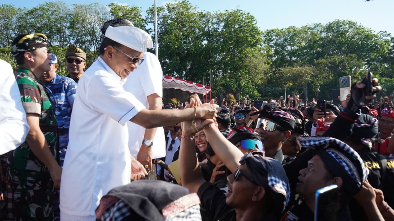 Belasan Ribu Pecalang Siap Jaga Bali Secara Sekala Niskala