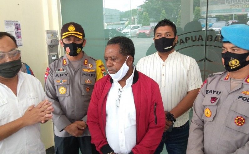 podiumnews.com-Edo Kondologit Percayakan Kepolisian Selesaikan Kematian Adik Ipar