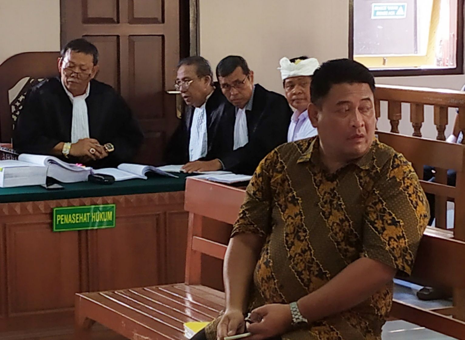 Palsukan Dokumen Jual Beli Tanah, Notaris ini Dihukum 2,5 Tahun 