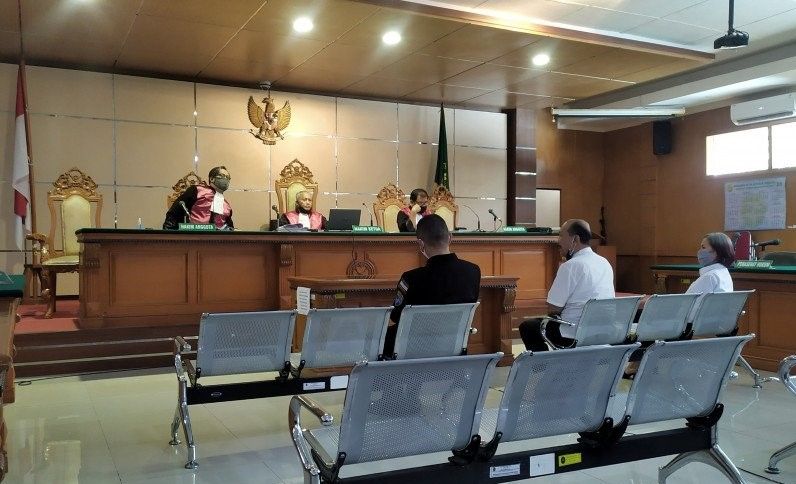 podiumnews.com-Tiga Petinggi Sunda Empire Dituntut Empat Tahun Penjara