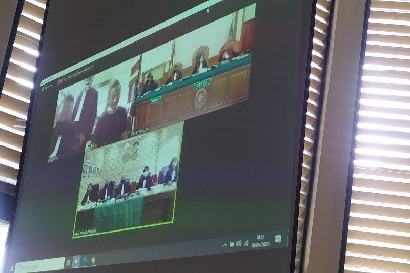 podiumnews.com-Jrx SID Tolak Sidang Online, Ketua Majelis Hakim Skors Sidang 15 Menit