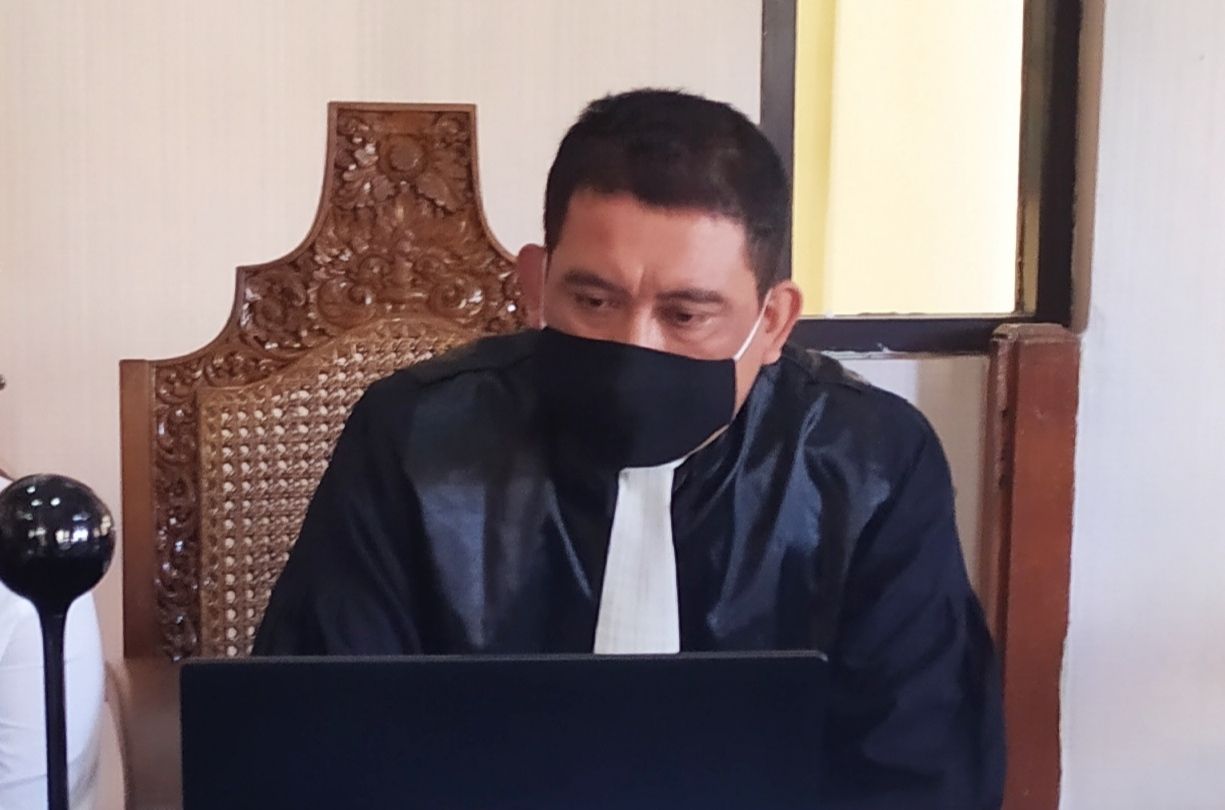 podiumnews.com-Dua Perempuan Asal Bandung Jadi Kurir Narkoba di Bali Dituntut 12 Tahun