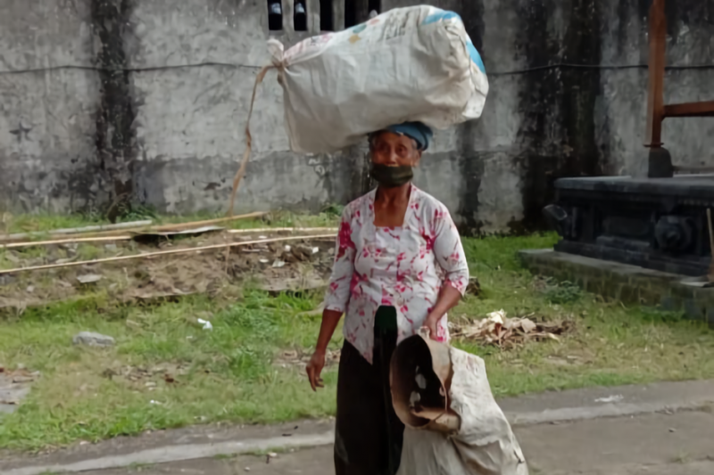 Warga Desa Pejeng Kangin Kumpulkan 4 Ton Sampah Selama COVID-19