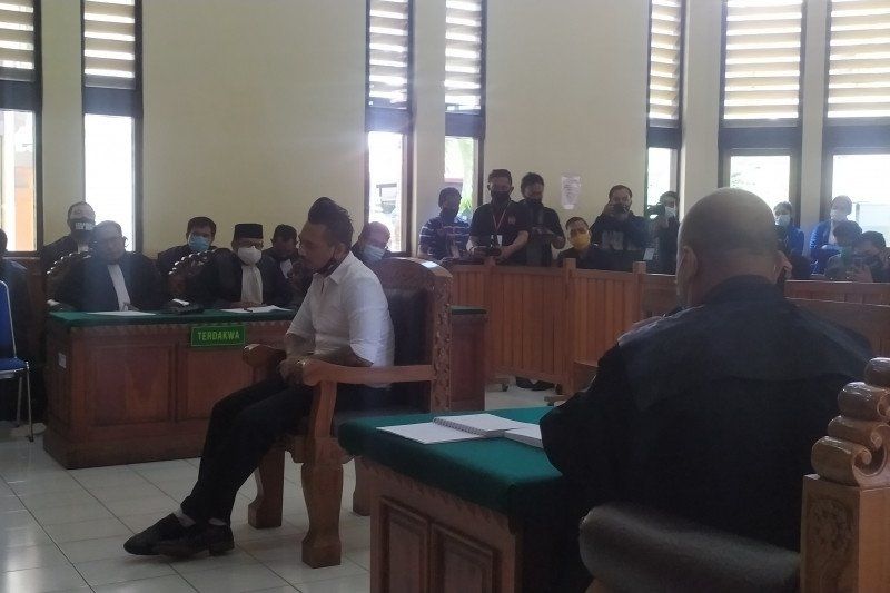 podiumnews.com-Terdakwa Jrx SID, Jaksa Tuntut Selama Tiga Tahun Penjara