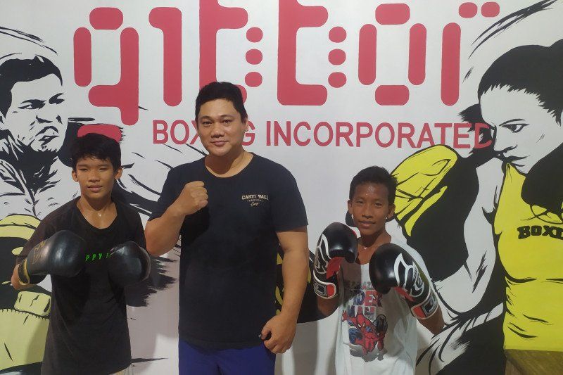 Pino Bahari Getol Didik Petinju Sejak Dini