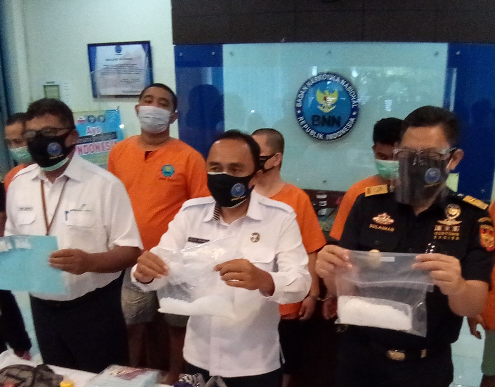 Kedapatan Terima 100 Gram Sabu dari Malaysia, Pria Ini Ternacam 20 Tahun