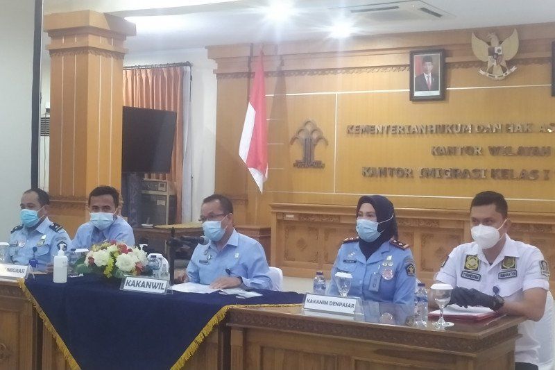 podiumnews.com-Berbisnis di Bali dengan Visa Kunjungan, WN Amerika Dideportasi