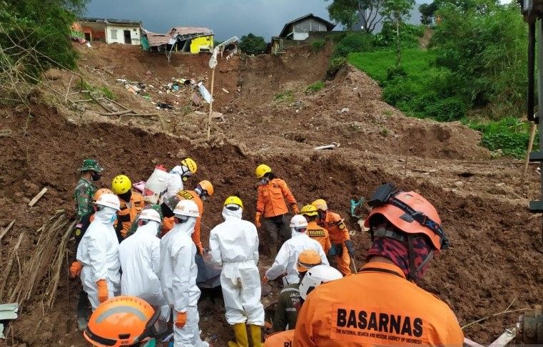 podiumnews.com-Bencana Alam, Pandemi dan Urgensi Perbaikan Ekosistem